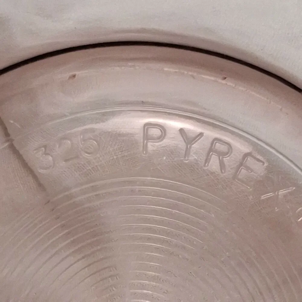 2 Vintage Pyrex Visions Cranberry Nesting Mixing Bowls #322 & #325 1L & 2.5L